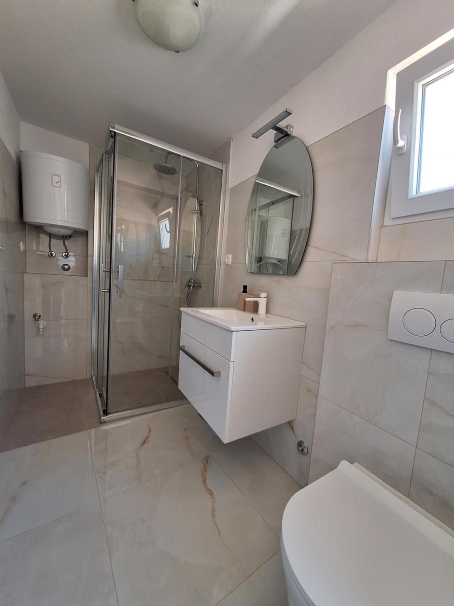 גראדאץ Apartman Graciela Perfect Location Gradac מראה חיצוני תמונה