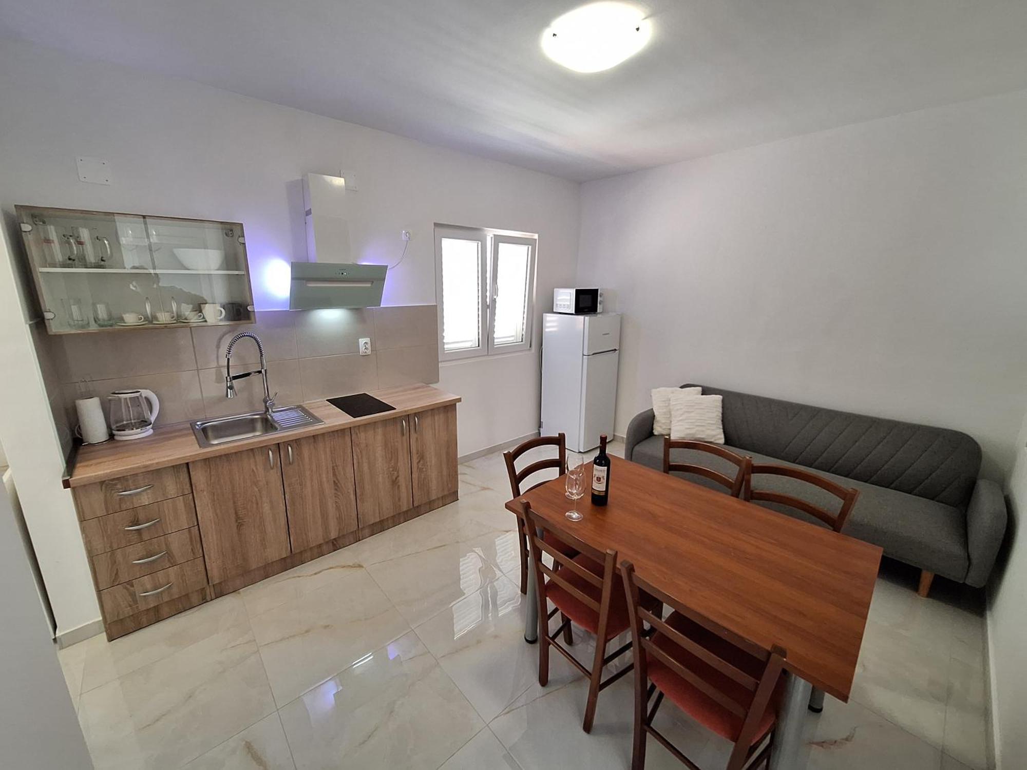 גראדאץ Apartman Graciela Perfect Location Gradac מראה חיצוני תמונה